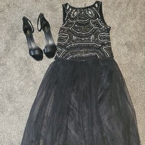 BKE Boutique beaded crop top